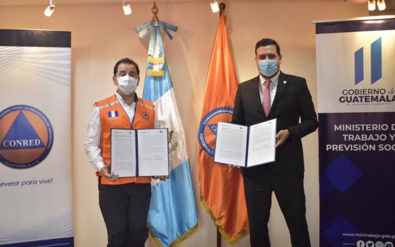 Mintrab y Conred suscriben convenio sobre inclusión de discapacitados