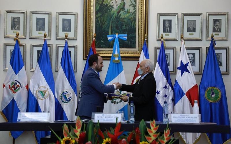 Minex entrega presidencia “pro tempore” del Sica a Panamá
