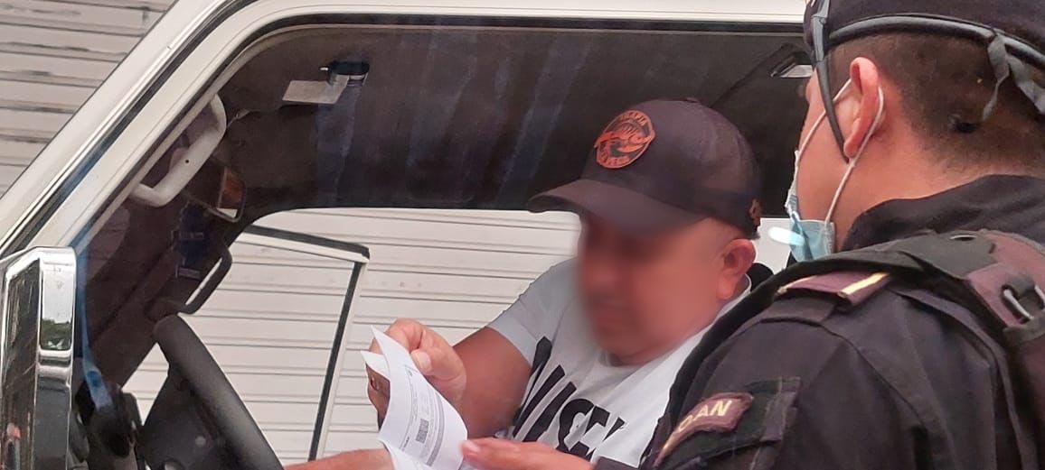 El extraditable fue detenido tras un operativo cuando se conducía en su vehículo.