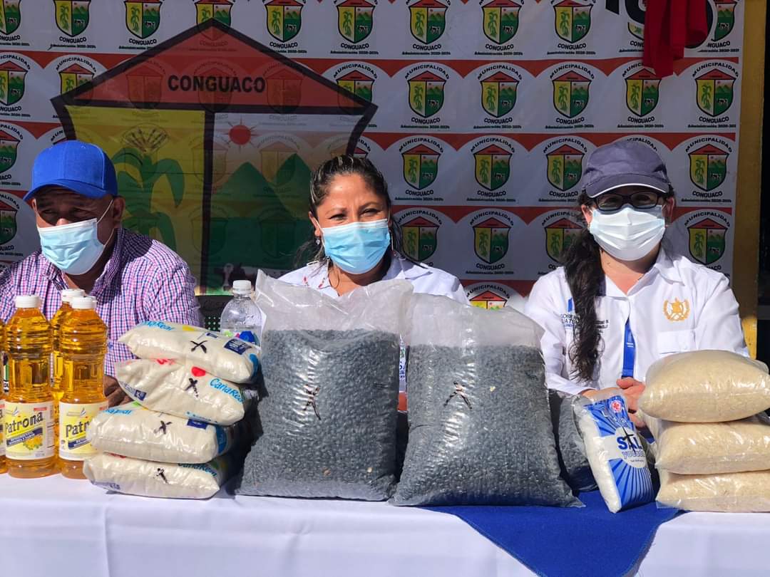 Entregan raciones de alimentos a familias de Conguaco, Jutiapa.