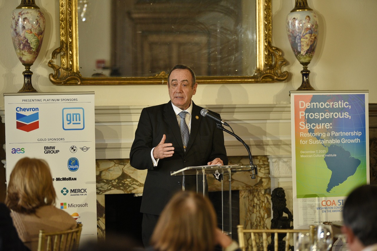 Mandatario Alejandro Giammattei