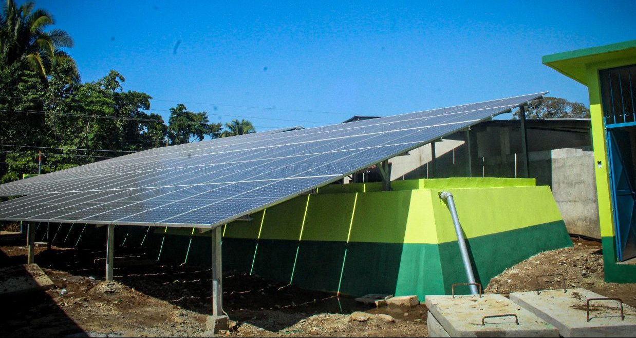 Agua potable llega a más de 2 mil habitantes de Nuevo San Carlos