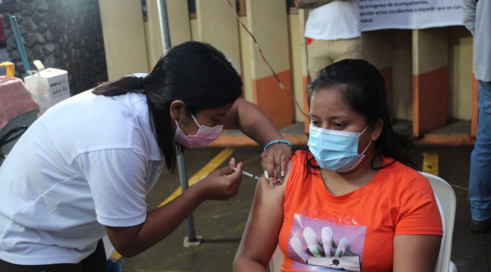 Salud abre nuevo centro de vacunación para menores en San Felipe