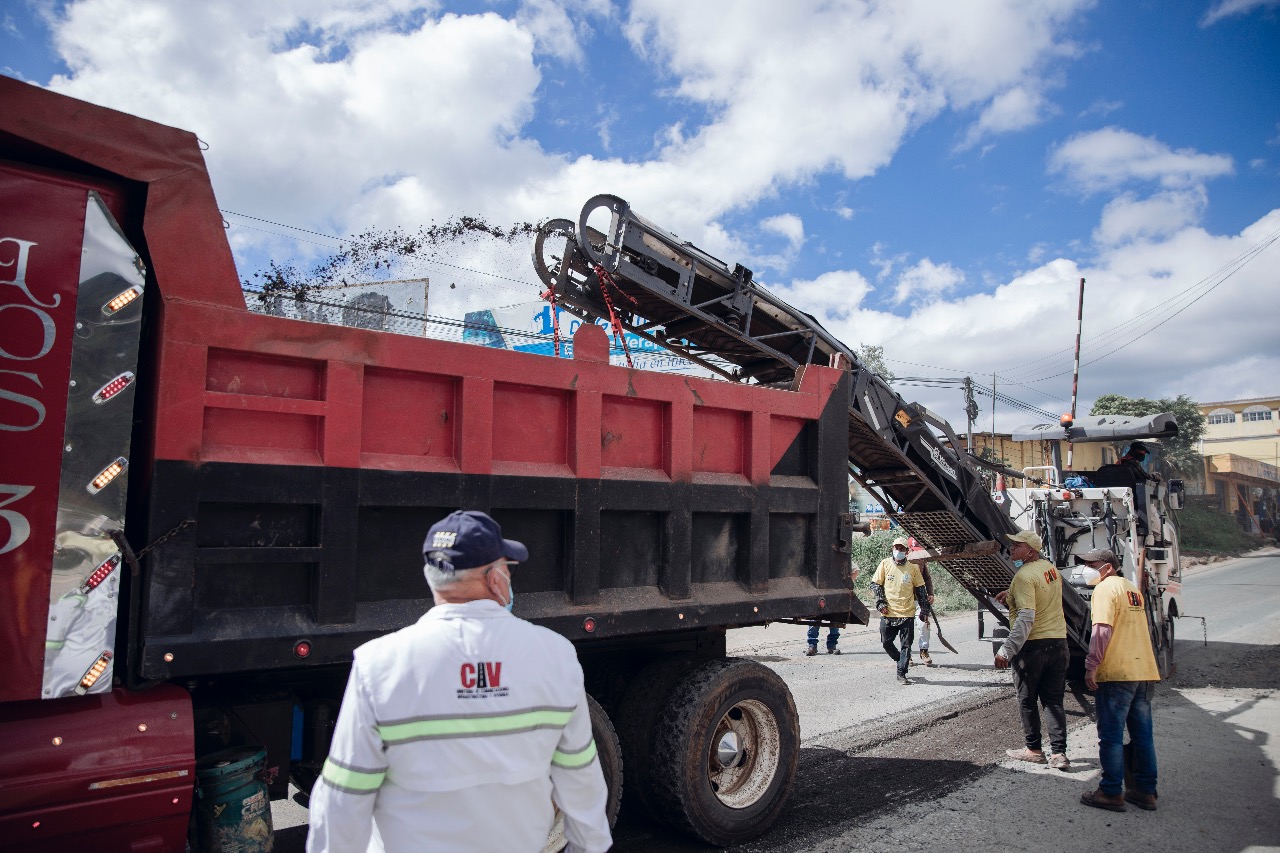 CIV comienza proyecto de recapeo en área urbana de Tactic