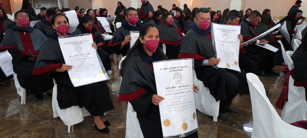 Más de 800 docentes de San Marcos se profesionalizan en educación bilingüe e intercultural