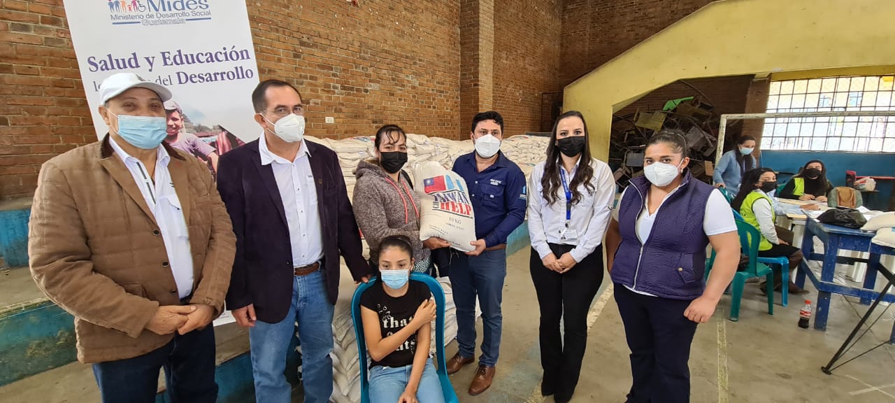 Autoridades incentivan la vacunación contra el COVID-19 en Jalapa