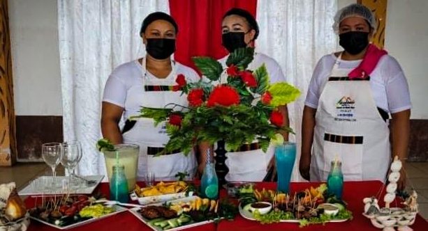 Cocineros y chefs de Champerico finalizan diplomado de diversificación gastronómica