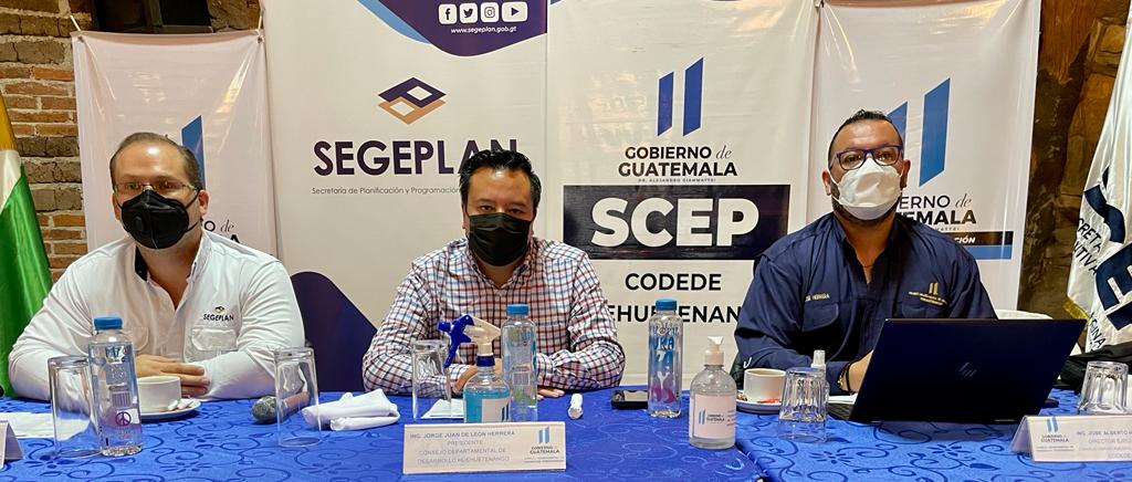 Promueven becas de partería a nivel universitario