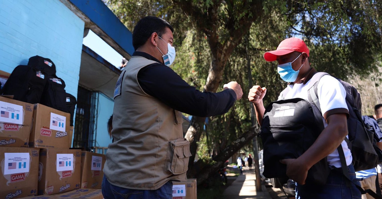 Personal de Salud de Alta Verapaz recibe kits de higiene