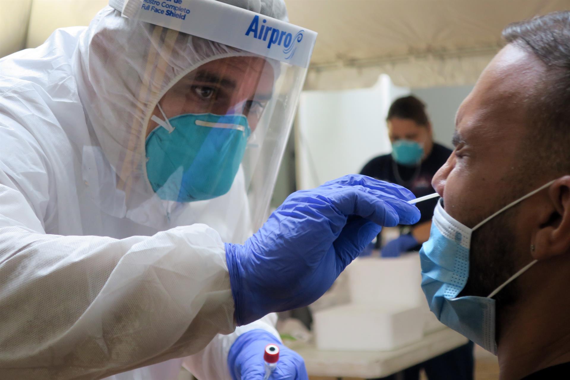 Puerto Rico detecta su primer caso de la variante ómicron del coronavirus