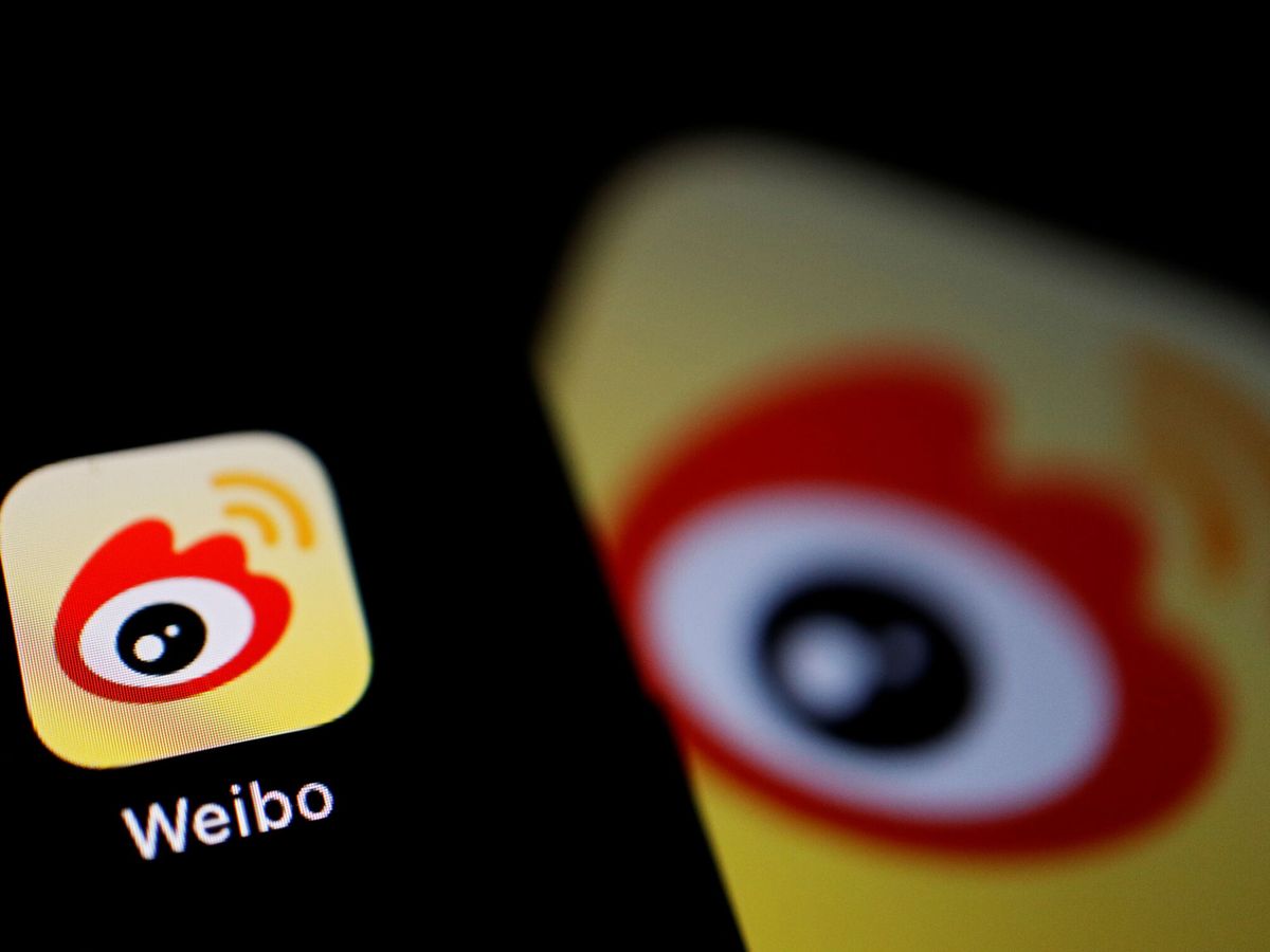Weibo, el ‘Twitter chino’, cae más de un 6 % en su estreno en Hong Kong