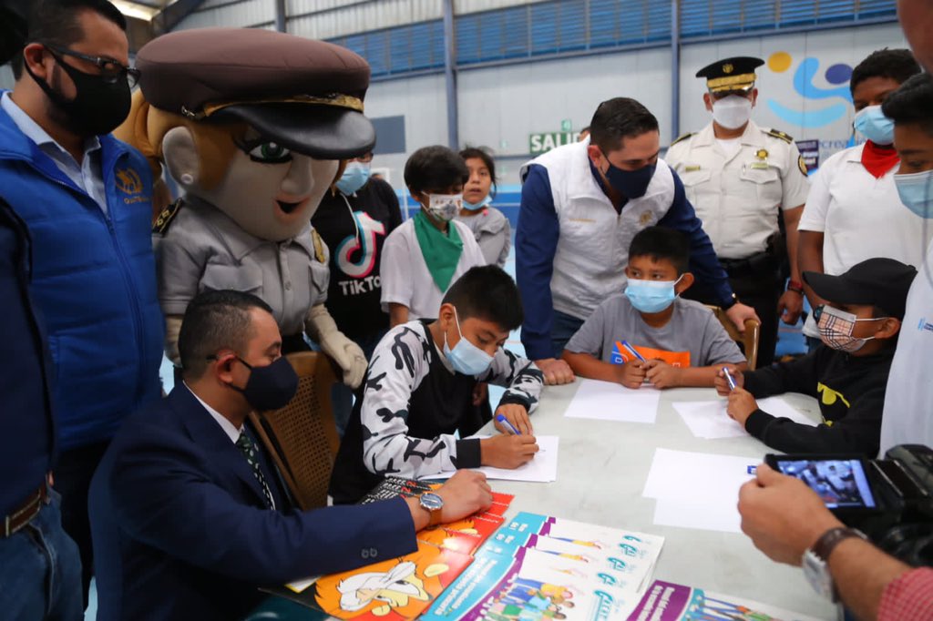 Mingob inaugura la Feria Navideña de Prevención del Consumo de Drogas