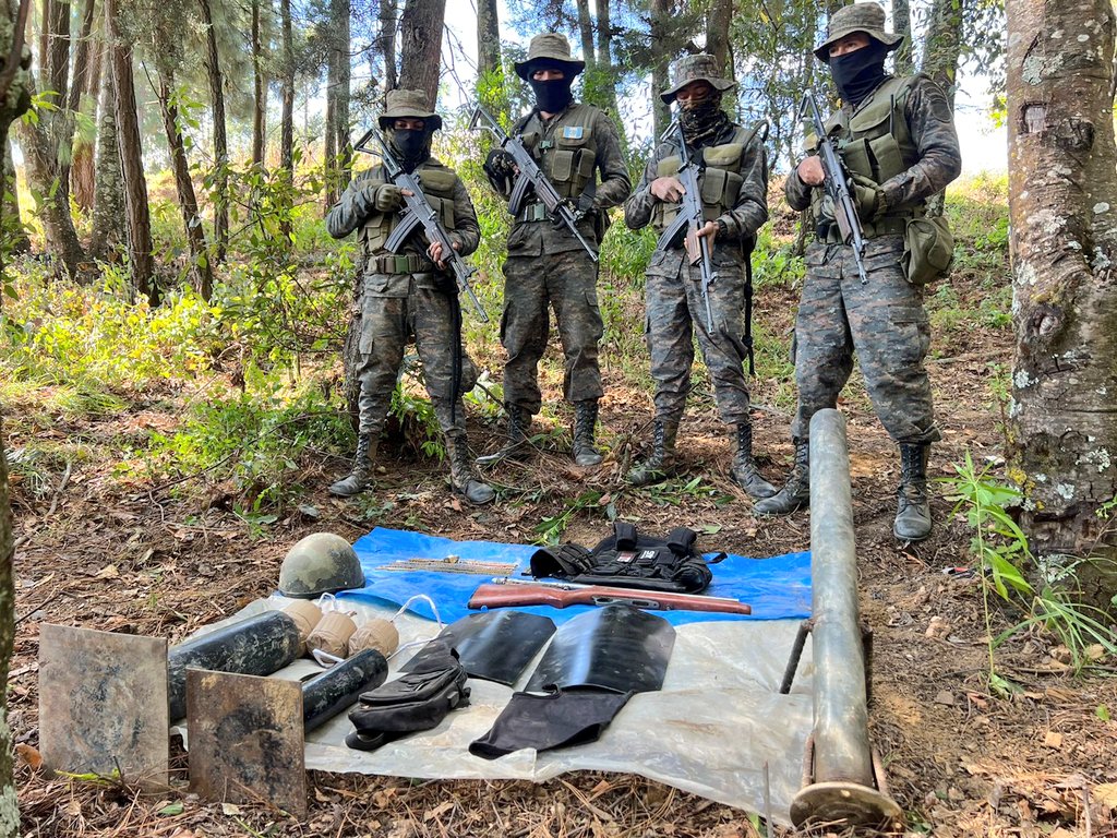 Estado de sitio: Fuerzas de seguridad localizan armamento en Nahualá