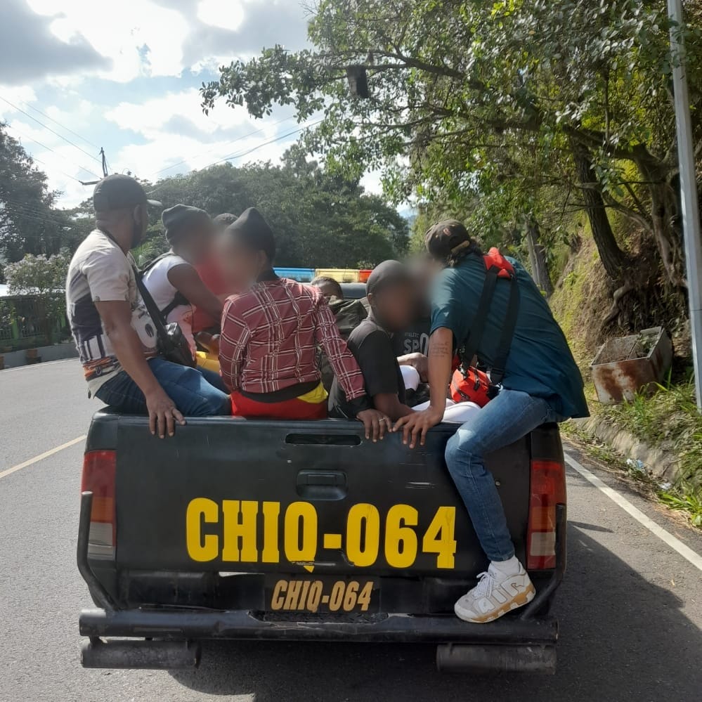PNC brinda asistencia a 26 migrantes localizados en Chiquimula