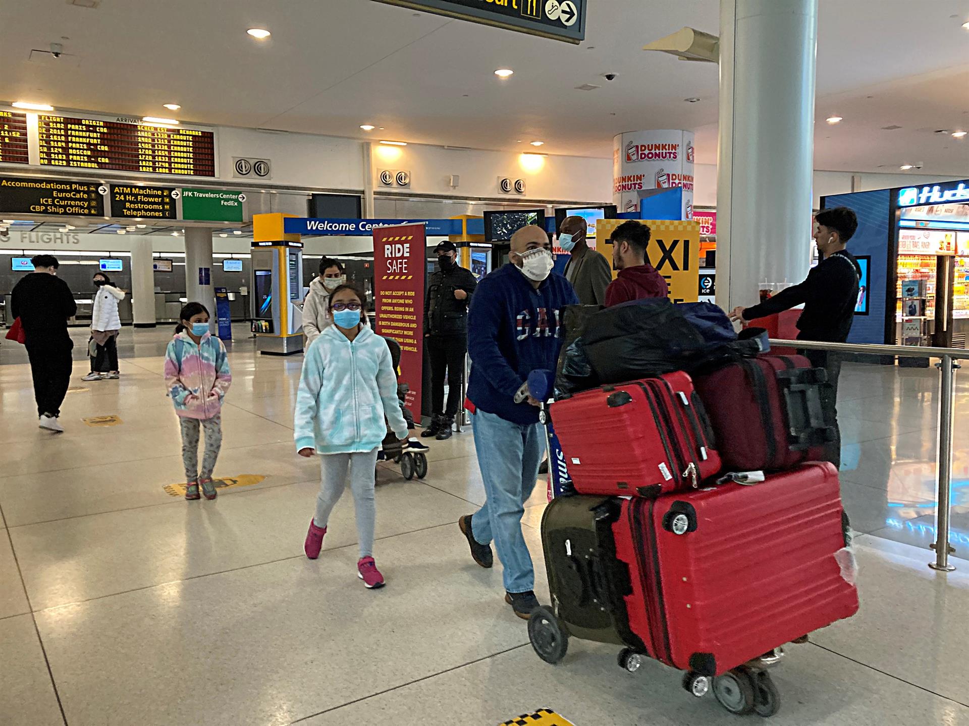 EE. UU. exigirá a los viajeros un test negativo de 24 horas antes de su vuelo