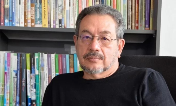 MCD reconoce la trayectoria y aportes literarios de Rafael Cuevas Molina