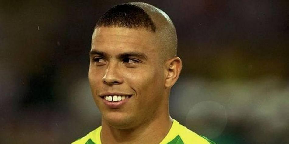 Ronaldo, confinado por covid “se encuentra bien y con síntomas leves”
