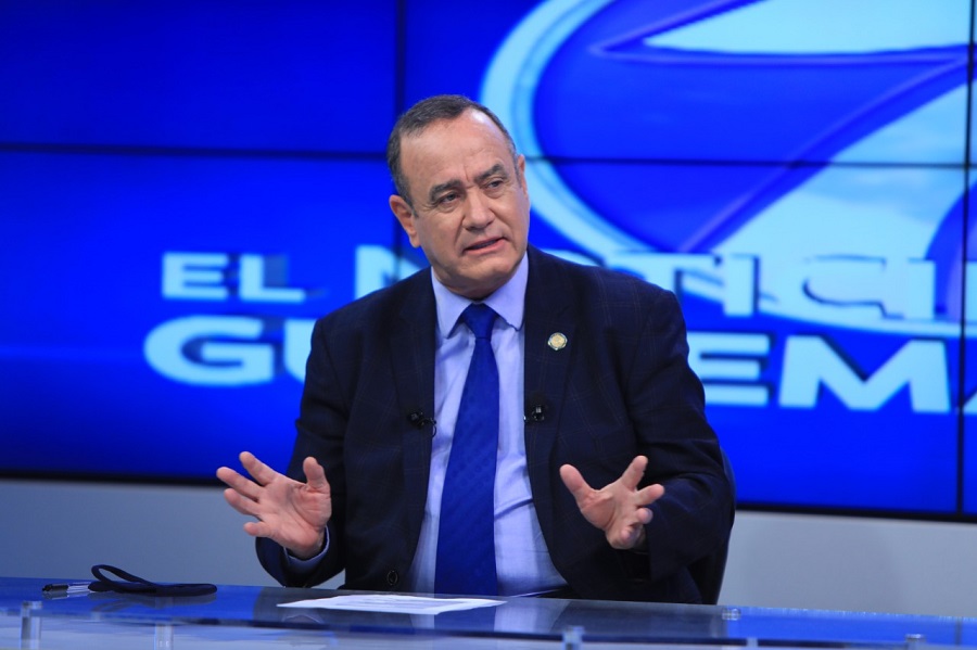 Presidente explica iniciativa de ley que busca endurecer penas contra traficantes de personas