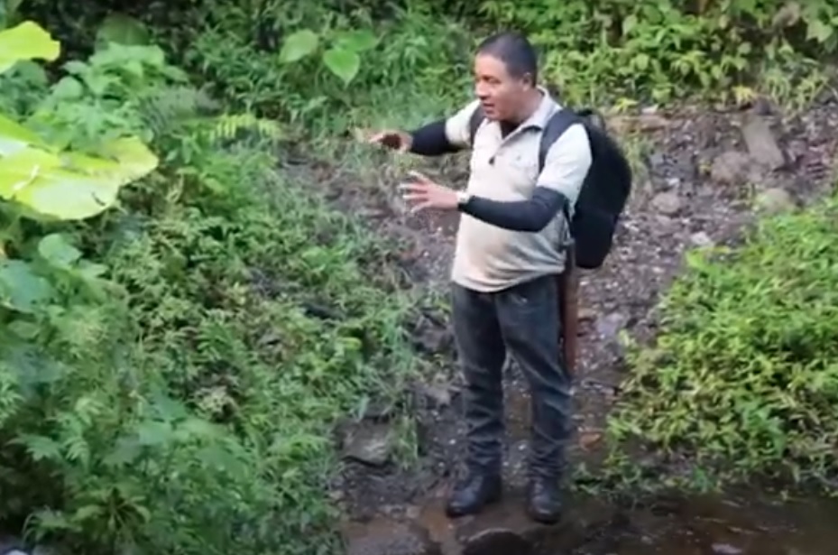 La educación ambiental debe promover el equilibrio entre el ser humano y la naturaleza.