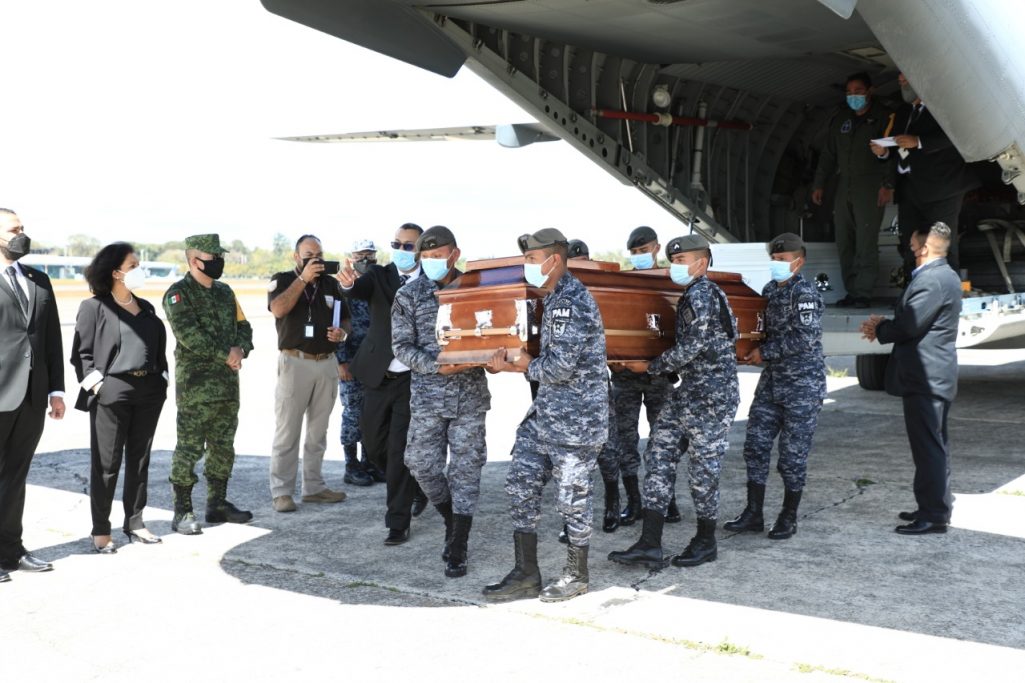 Autoridades de Guatemala y México recibieron los cuerpos de los connacionales fallecidos en Chiapas