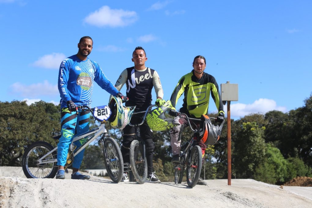 Inauguran pista provisional de bicicrós