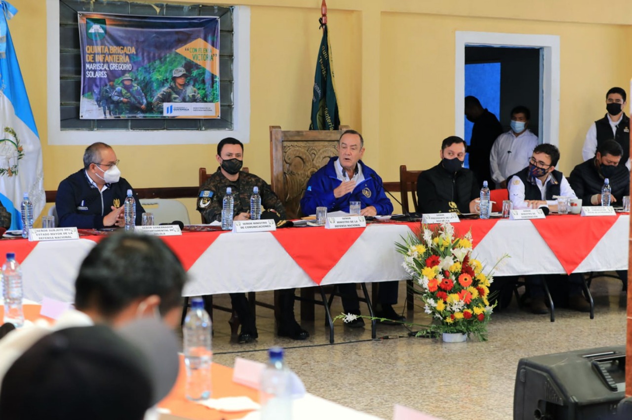 Presidente lidera mesa de diálogo entre Nahualá y Santa Catarina Ixtahuacán
