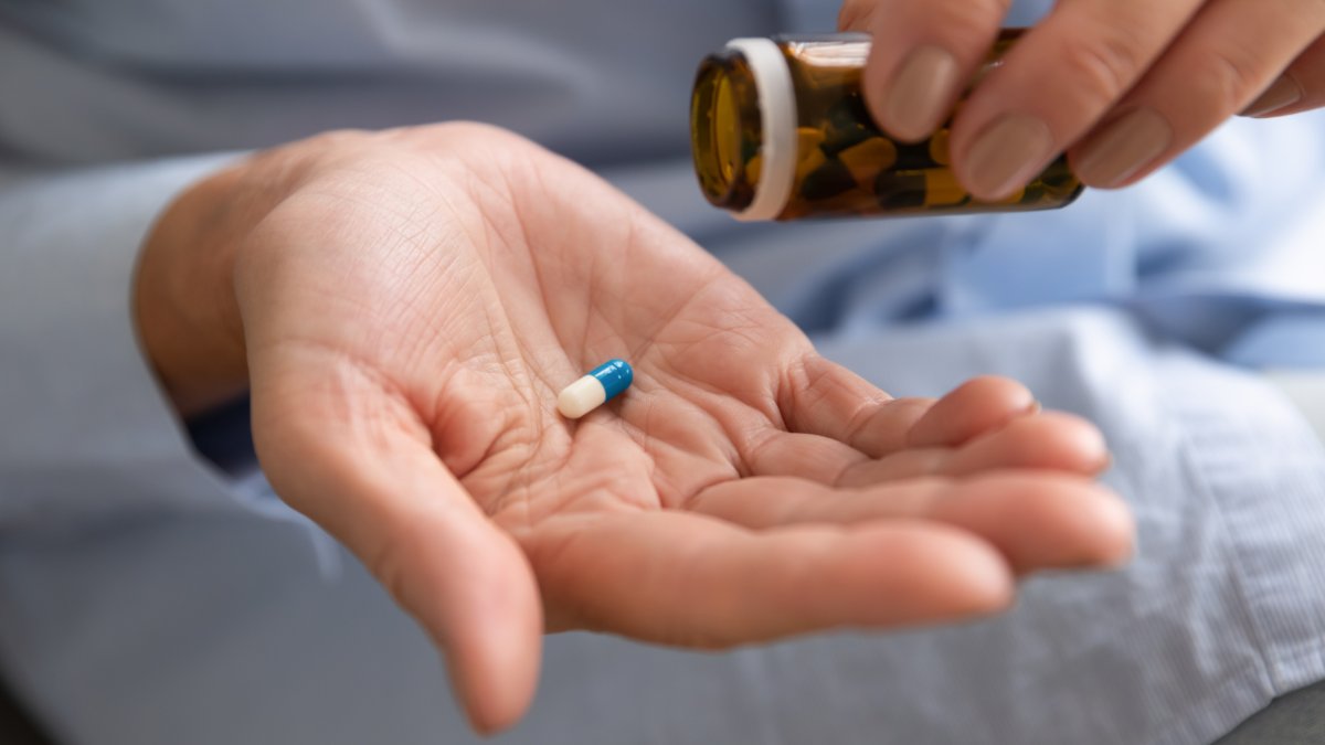 EMA estudia la licencia europea de la píldora contra COVID-19 de Pfizer