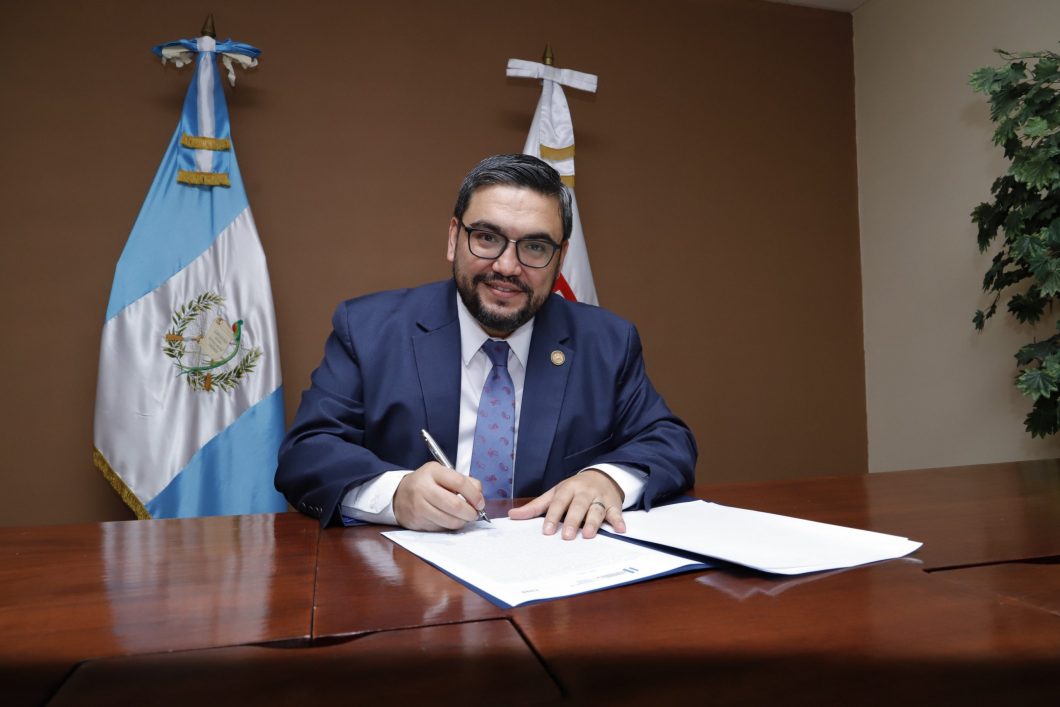 Firman resolución para reactivar derecho minero Fénix