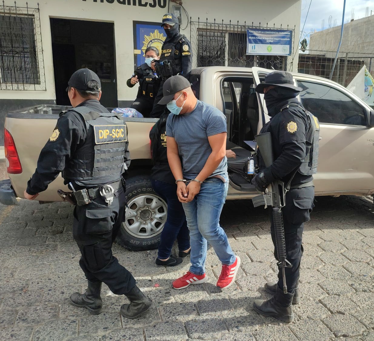 La PNC mantiene operativos en todo el país como parte del plan de seguridad.