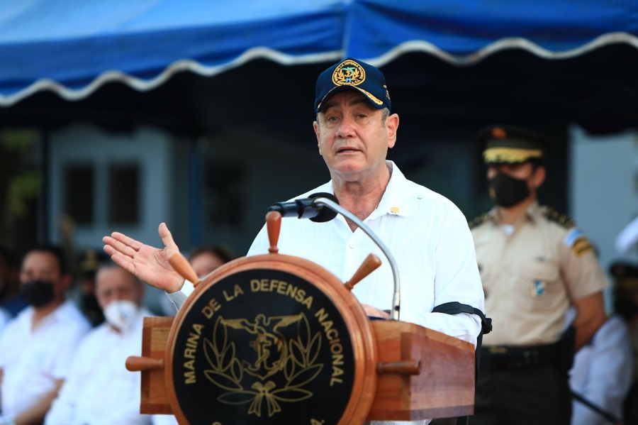 Presidente Giammattei participa en 63 Aniversario de la Marina de la Defensa Nacional