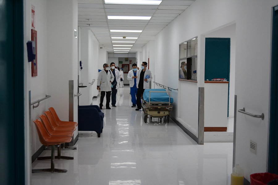 Los pasillos del Hospital General San Juan de Dios se mejoraron e iluminaron en 2021.