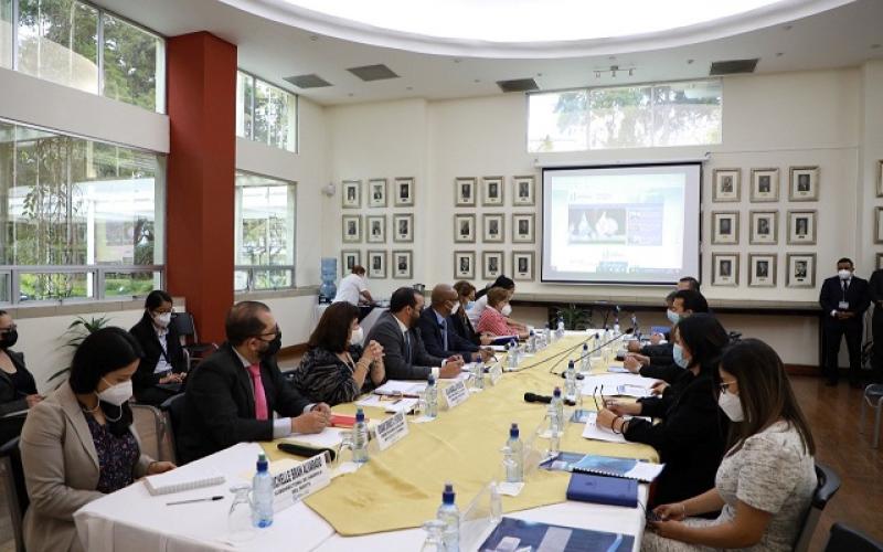 Buscan fortalecer el voto de guatemaltecos en el extranjero
