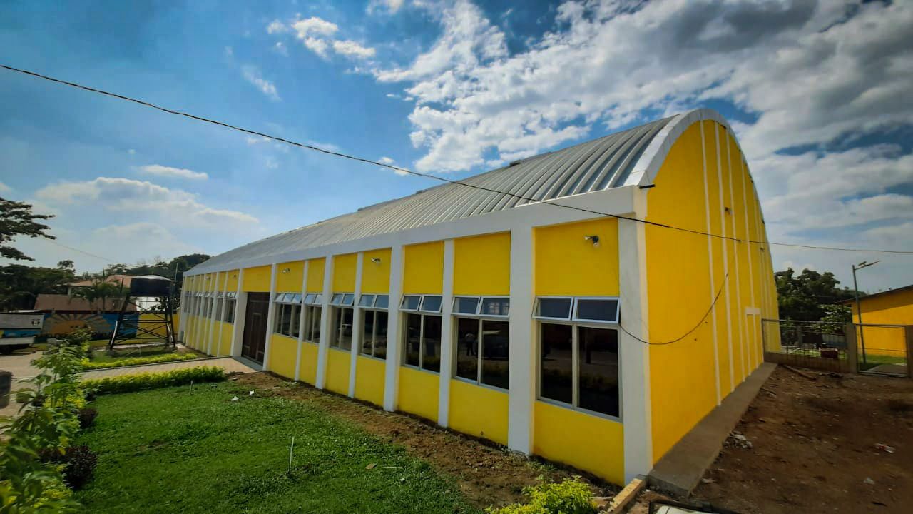 Autoridades supervisan avance de proyecto en El Asintal