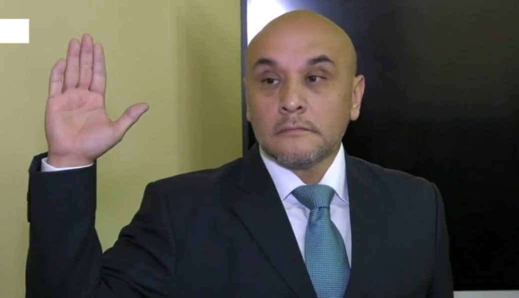 Joaquín Rodrigo Flores Guzmán es juramentado como director del SP