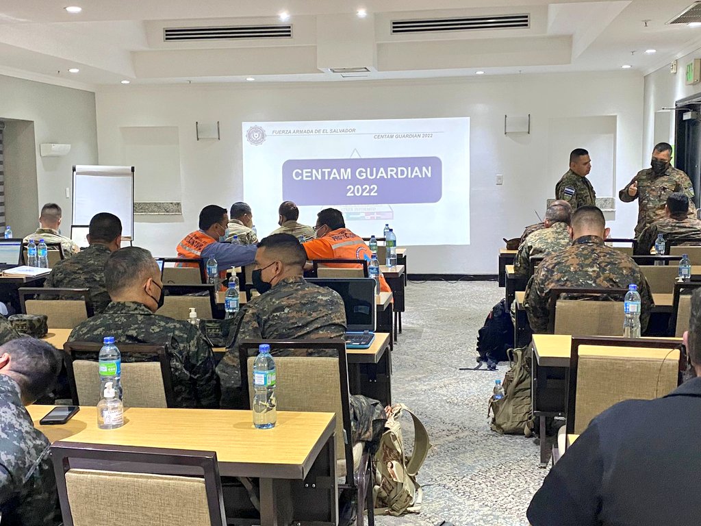Ejército fortalece conocimientos para el combate de amenazas transnacionales
