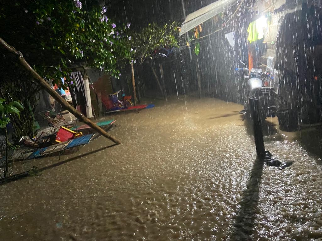 Conred reporta más de 2 mil 600 personas afectadas por lluvias en Izabal