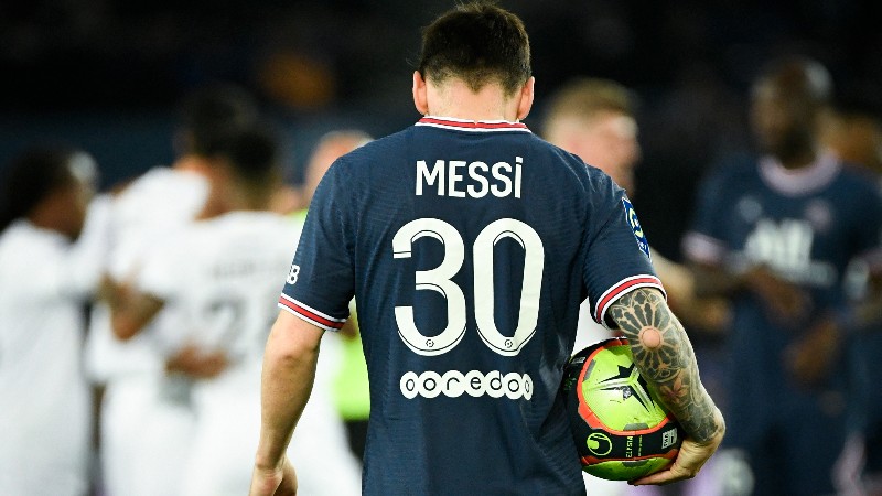 Messi sigue su recuperación del covid y no jugará este domingo ante el Lyon