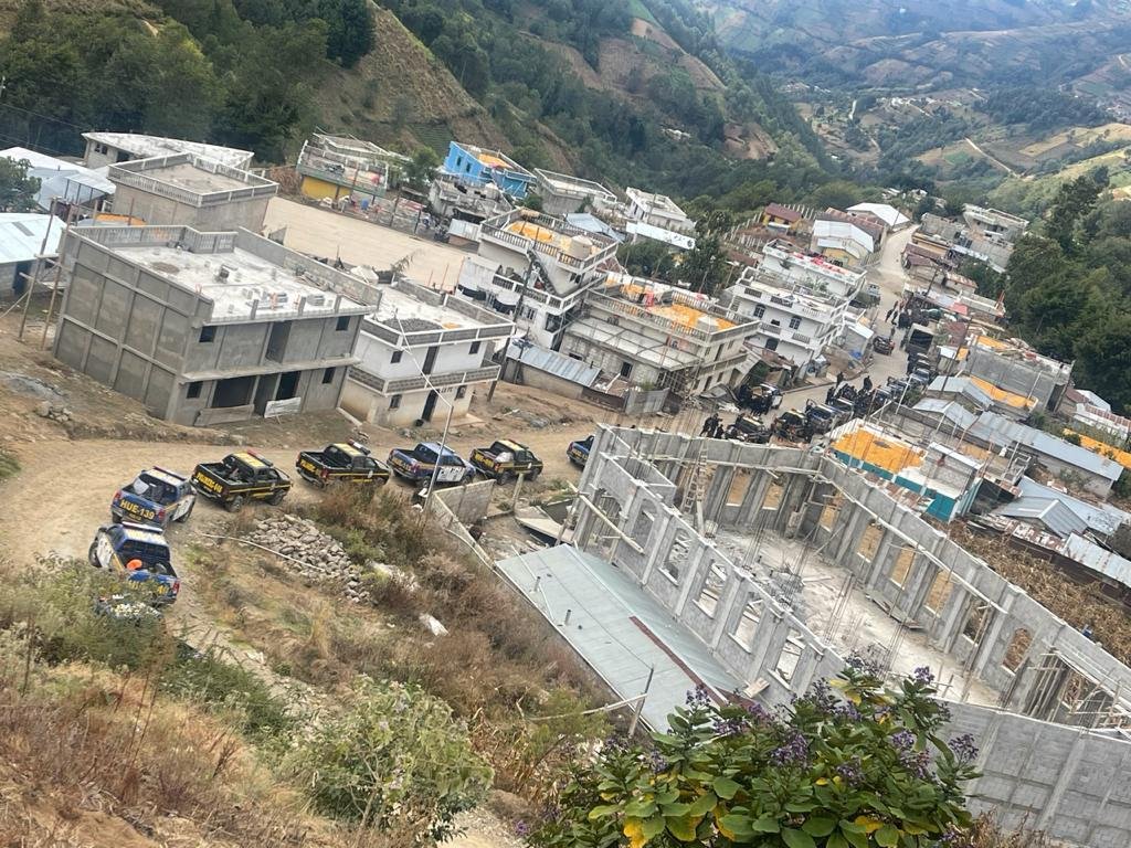 Estado de sitio: Fuerzas de seguridad mantienen acciones en Sololá