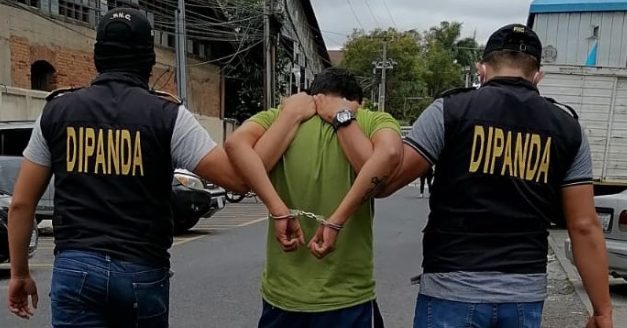 Presunto integrante de la mara 18 fue sorprendido cuando trasladaba chalecos blindados