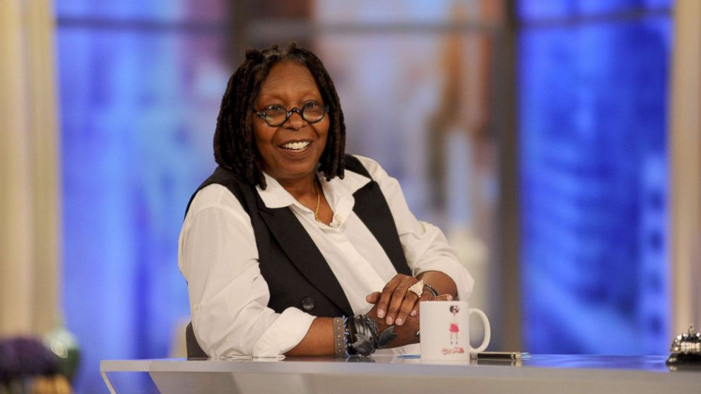 Actriz y presentadora Whoopi Goldberg da positivo por COVID-19