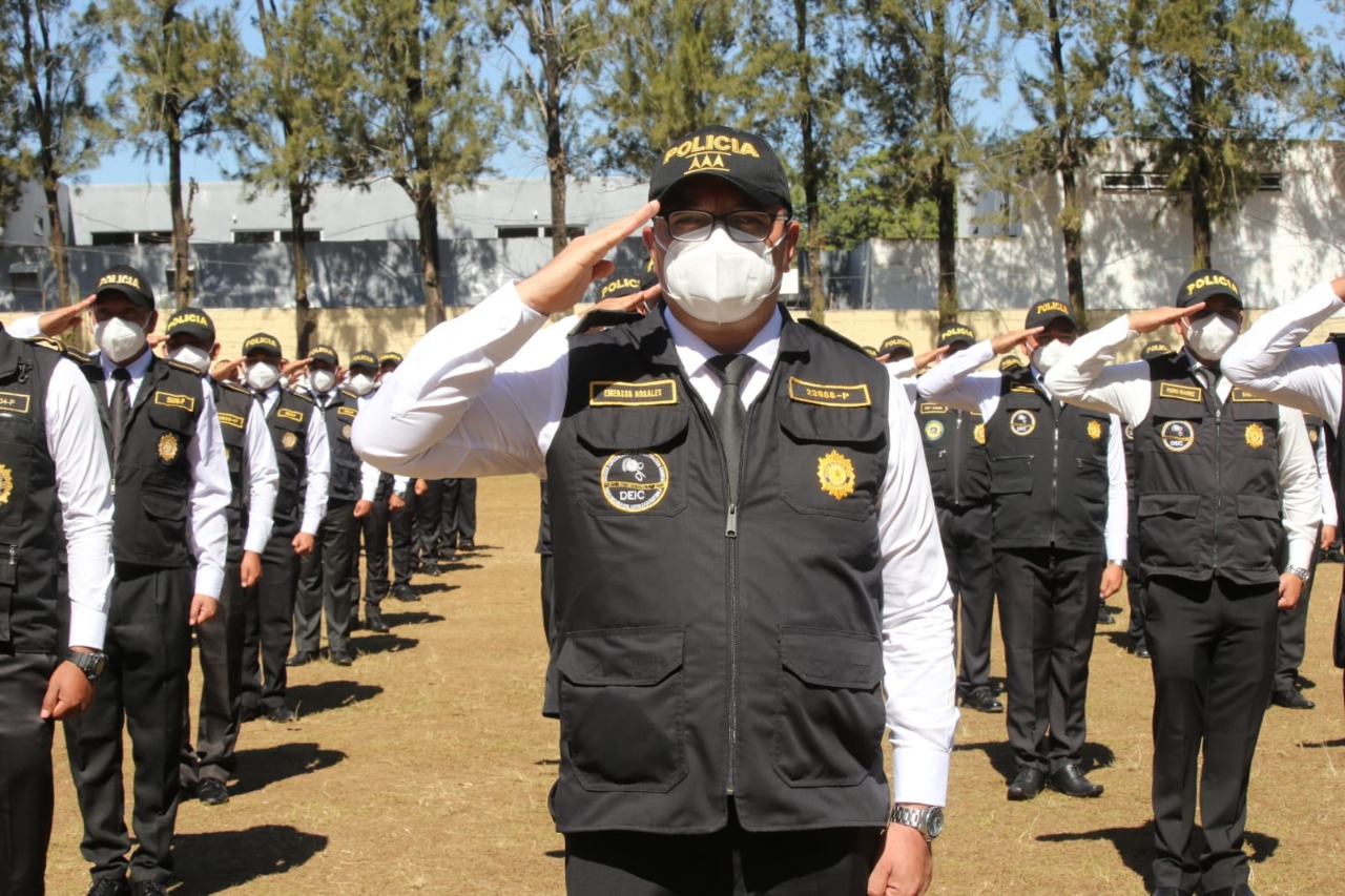 Se gradúan 398 elementos del Curso Básico de Investigación Criminal