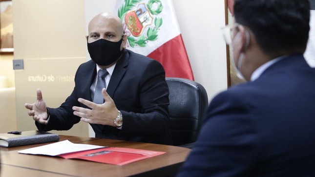 Perú anuncia que impulsará proyecto para crear una cinemateca nacional