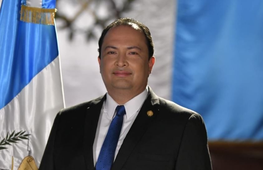 El canciller Mario Búcaro dio a conocer el trabajo que efectuará al frente del Minex.