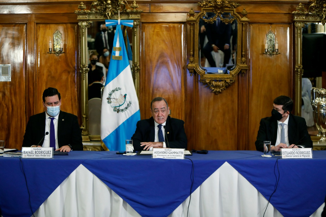 Lanzan plataforma virtual para gestión de permisos laborales para extranjeros