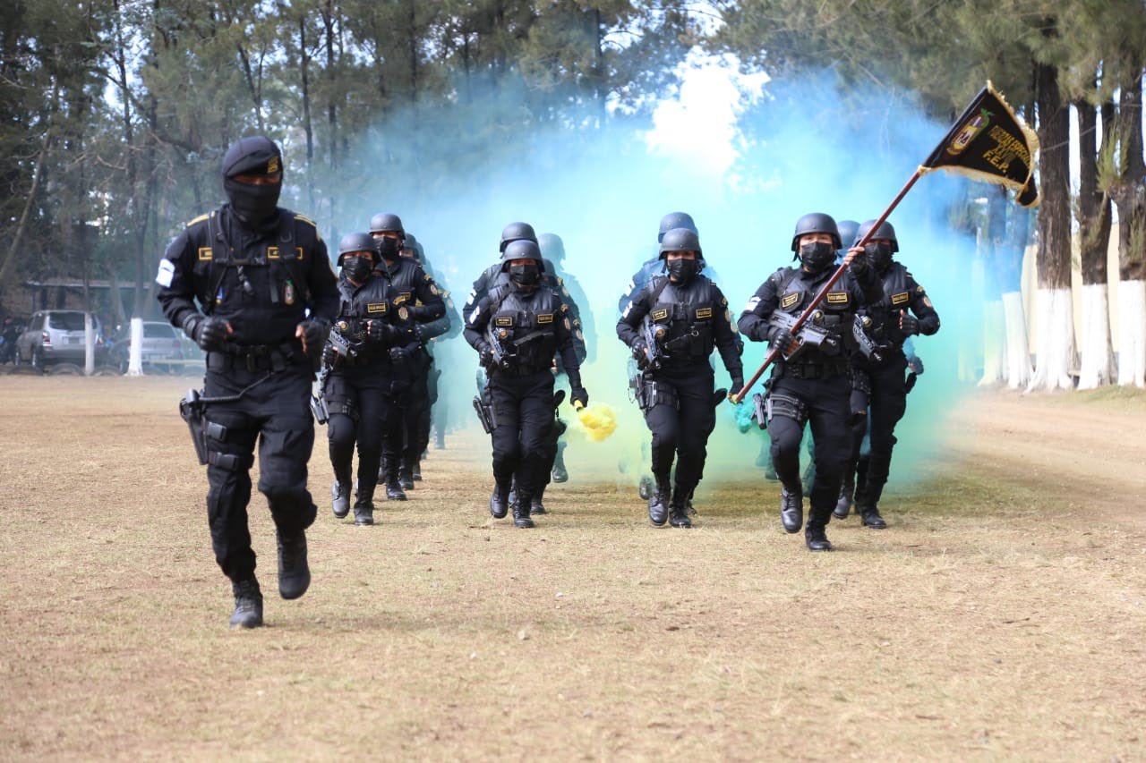 Se suman 82 elementos a la División de las Fuerzas Especiales