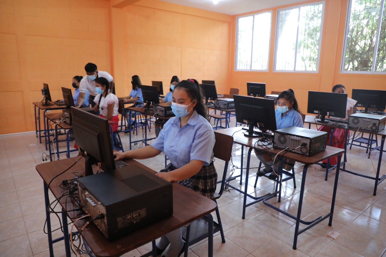 San Juan Ermita cuenta con nuevo instituto de educación básica