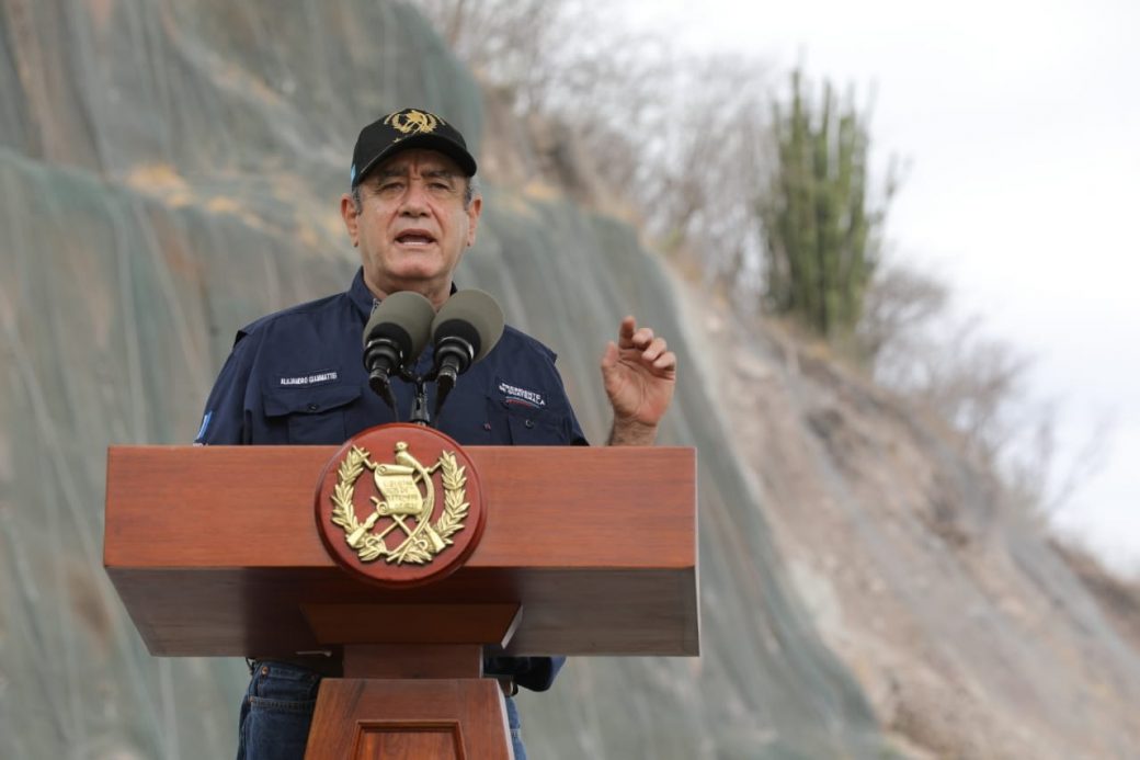 Presidente: “La paz tiene que imperar en el mundo y los pueblos tienen derecho a vivir libre y soberanamente”