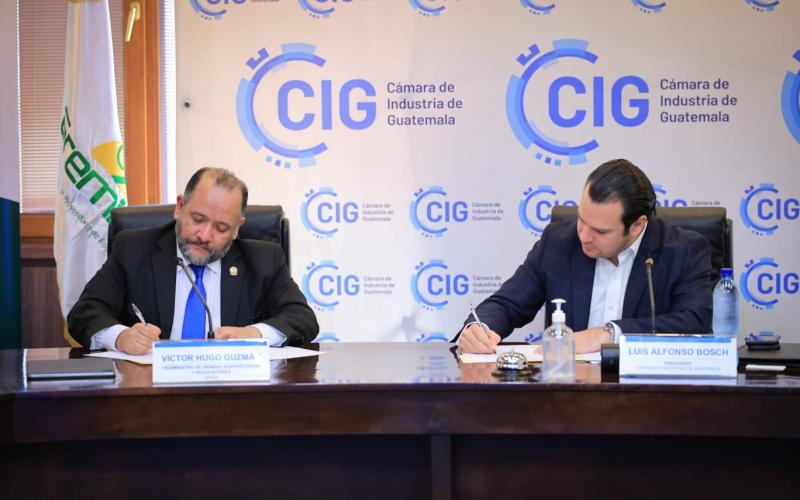 MAGA y CIG firman convenio para capacitar a productores agrícolas