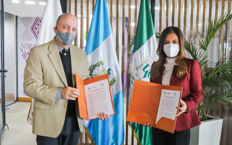 Senacyt y UVG firman convenio de cooperación educativa