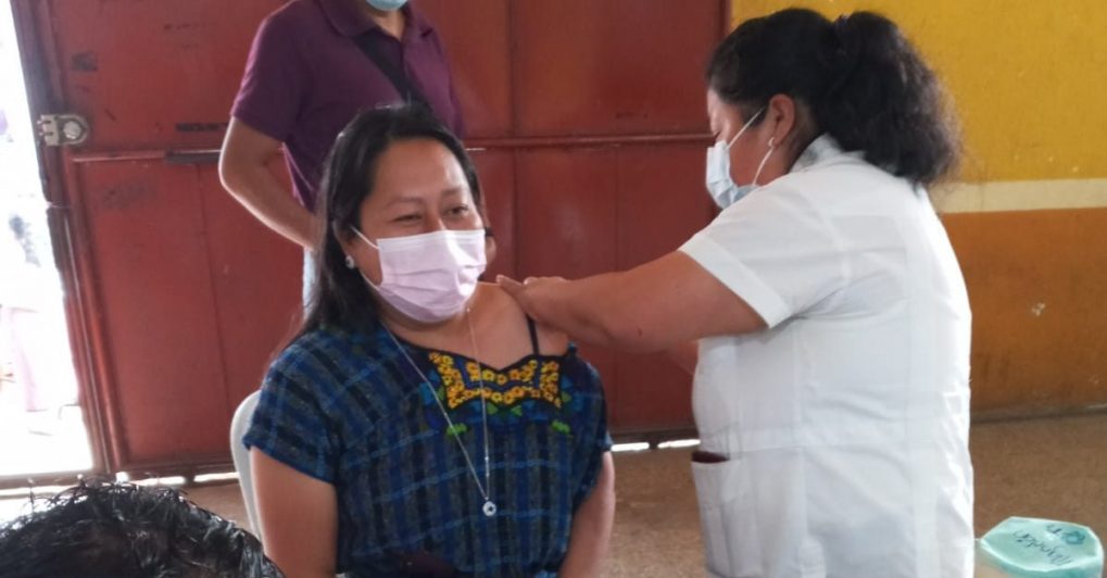 Vacunación contra COVID-19, Santiago Atitlán.
